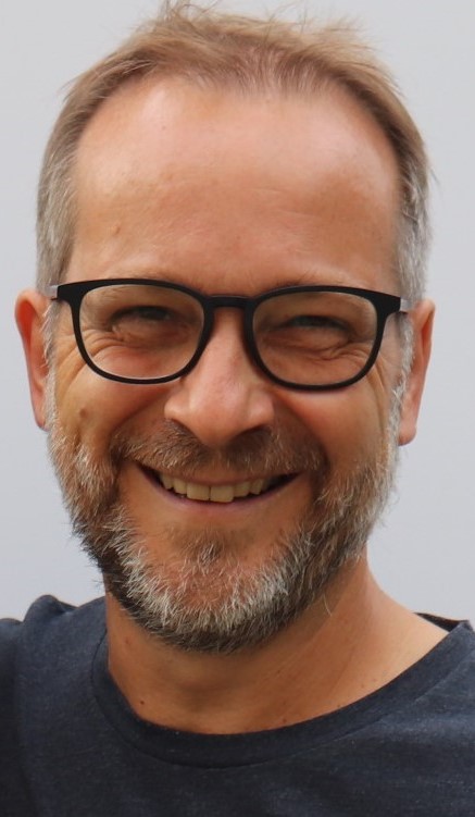 <A style="color:#FFF" HREF="https://alibetopias.integralmediaprojects.agency/francesc-puiggros-cv/">Francesc Puiggròs</A>